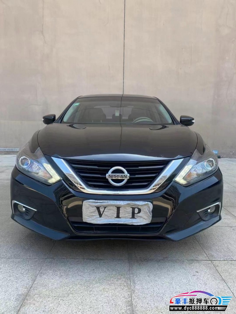 18年日产天籁轿车抵押车出售