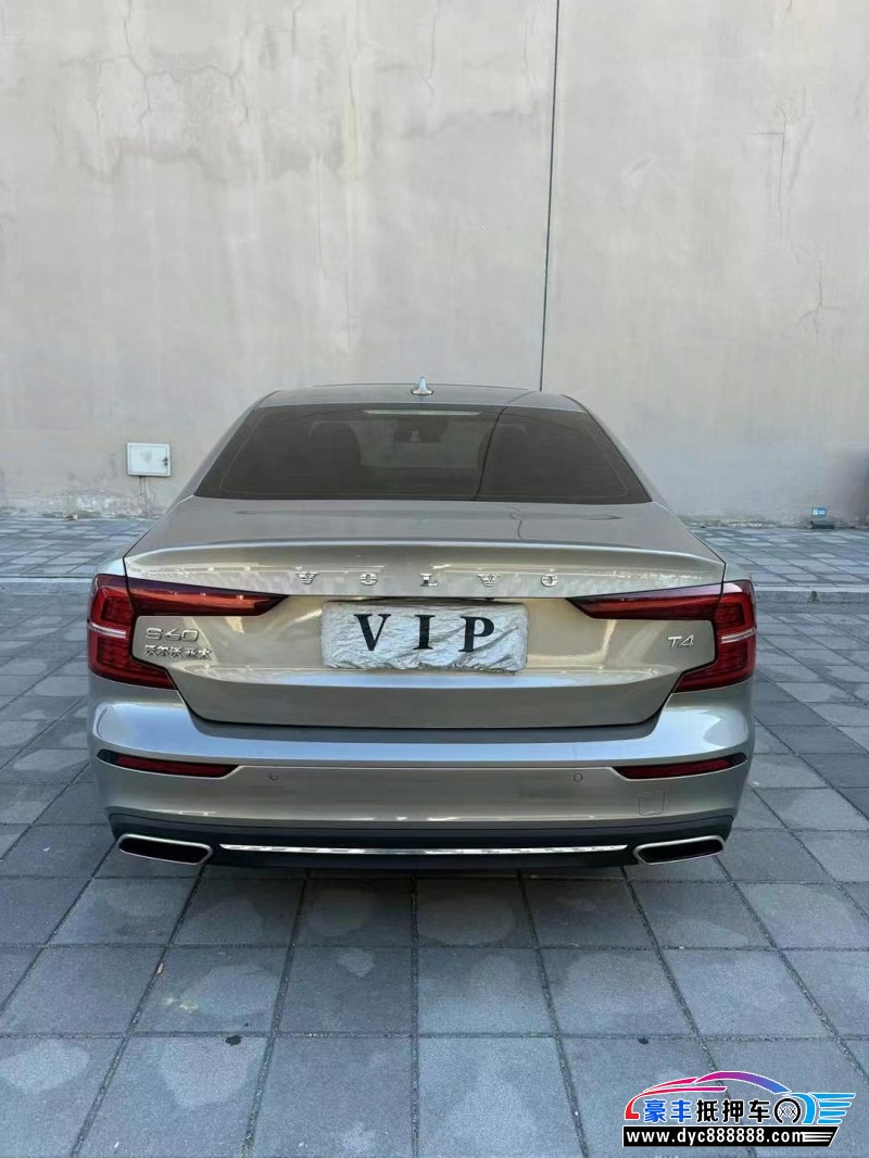 20年沃尔沃S60轿车抵押车出售