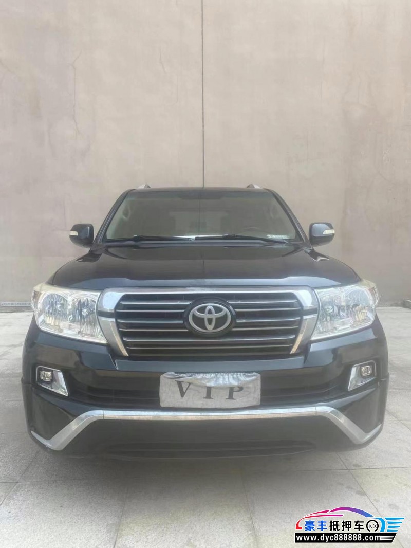 12年丰田兰德酷路泽（陆巡）轿车抵押车出售