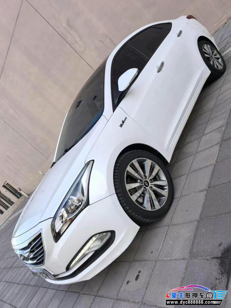 16年现代名图轿车抵押车出售