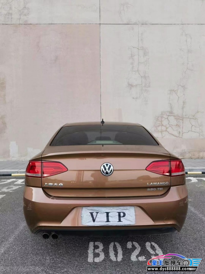 16年大众凌渡轿车抵押车出售