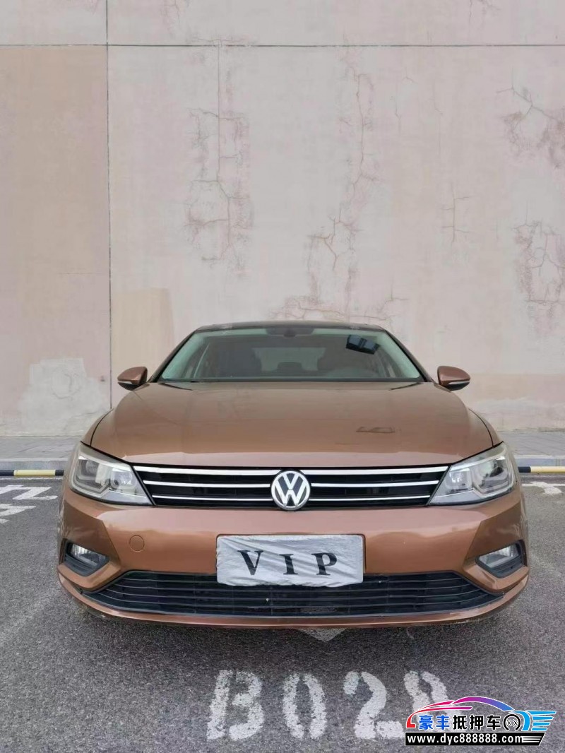 16年大众凌渡轿车抵押车出售