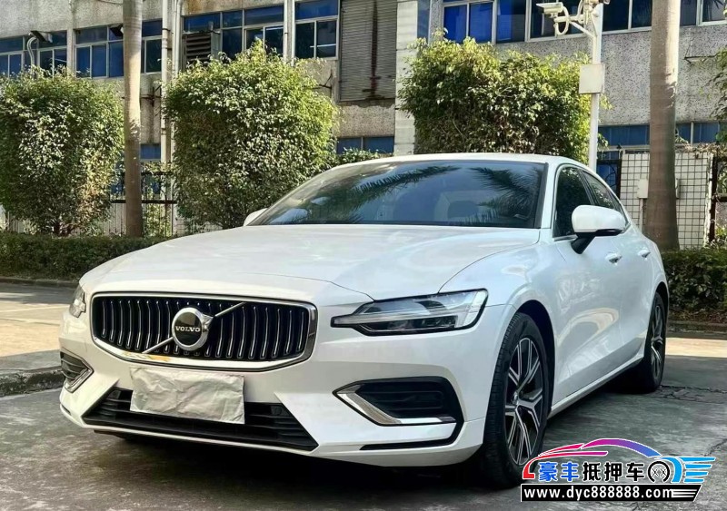 23年沃尔沃S60轿车抵押车出售