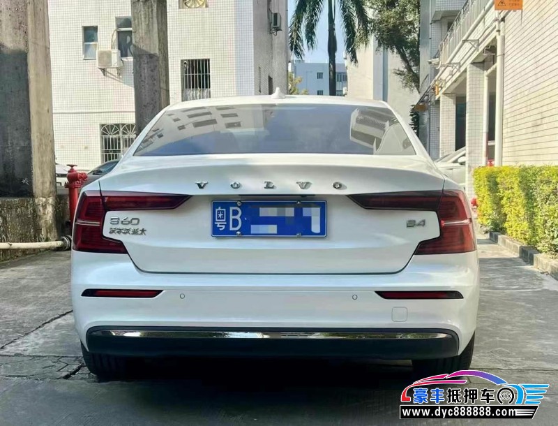 23年沃尔沃S60轿车抵押车出售