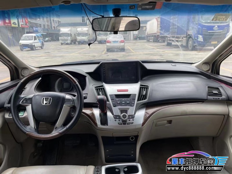 23年丰田凯美瑞轿车抵押车出售