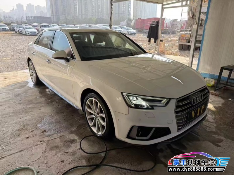 22年奥迪A4L轿车抵押车出售