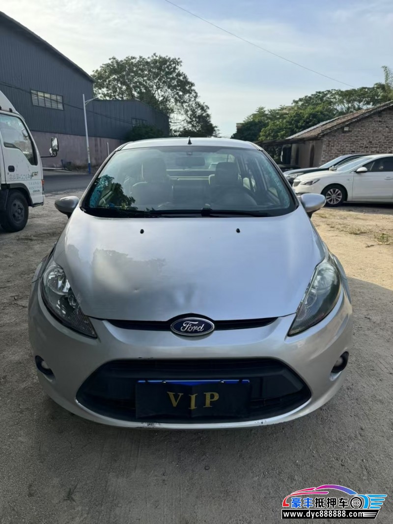 11年福特嘉年华轿车抵押车出售