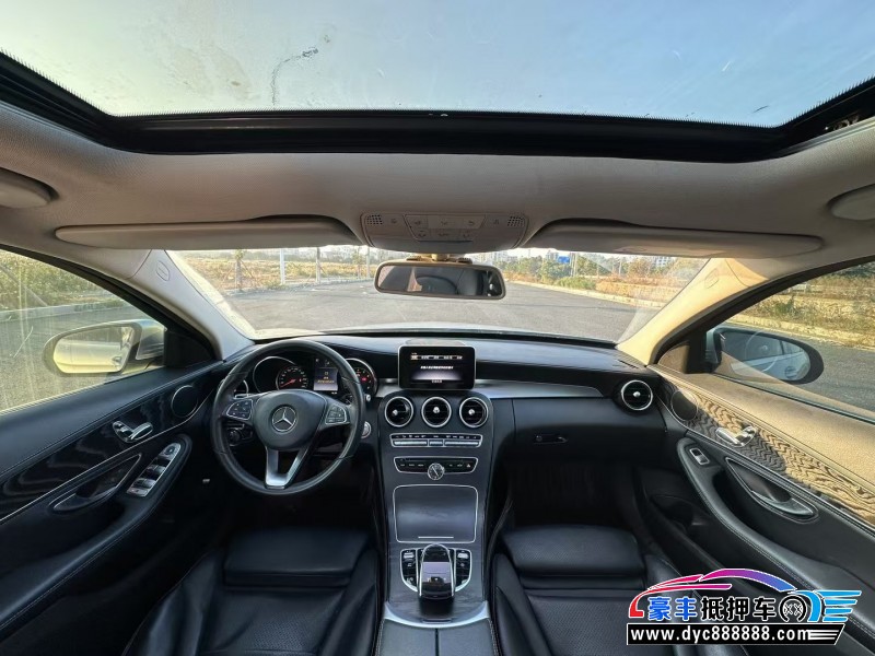 18年奔驰C轿车抵押车出售