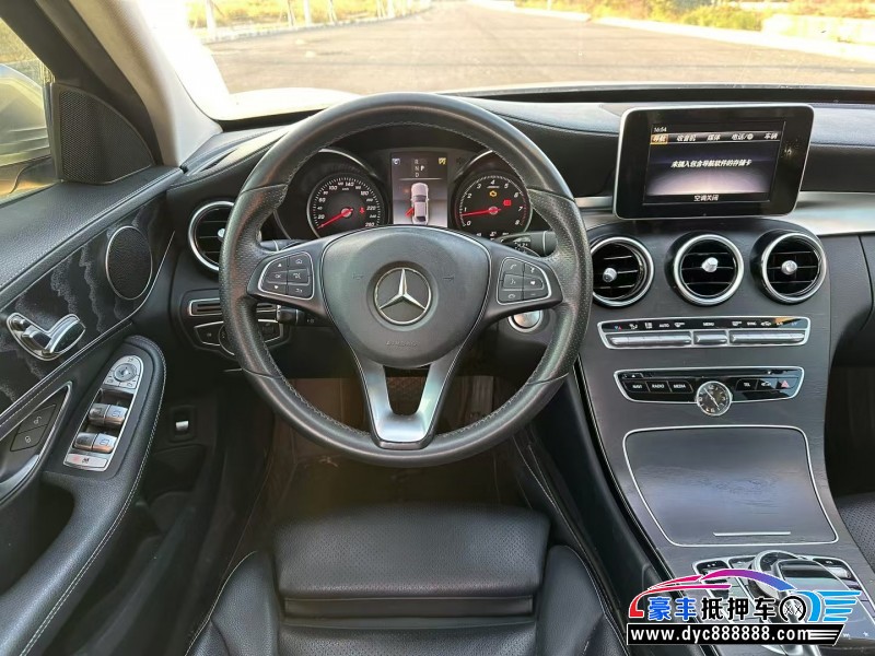 18年奔驰C轿车抵押车出售