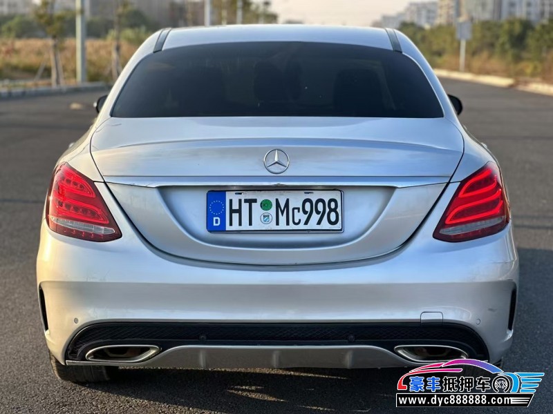 18年奔驰C轿车抵押车出售