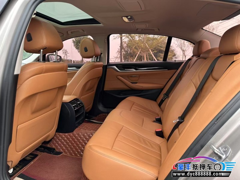 17年宝马5系轿车抵押车出售