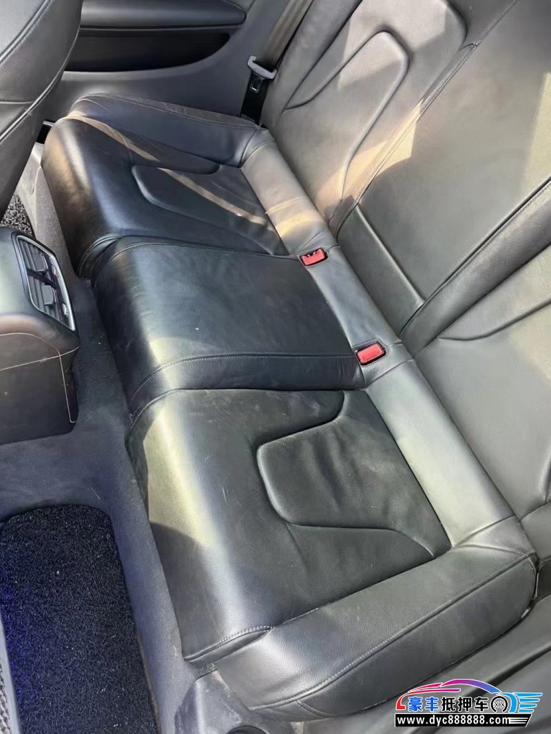 15年奥迪A5轿车抵押车出售