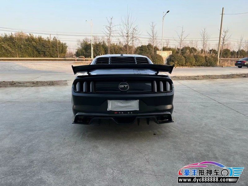 18年福特野马轿车抵押车出售