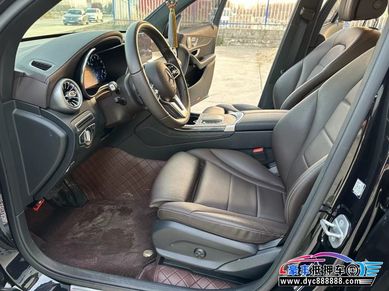 21年奔驰GLC轿车抵押车出售