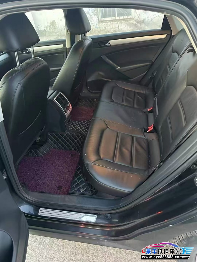 13年大众帕萨特轿车抵押车出售