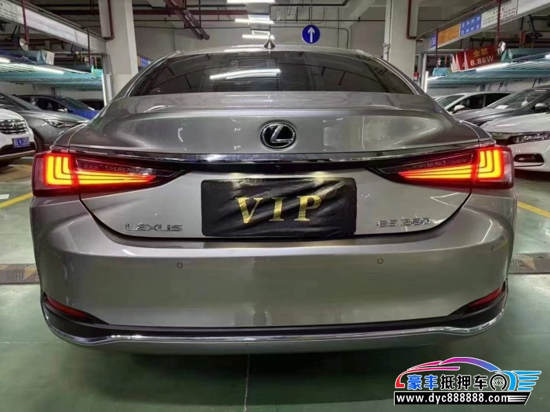 22年雷克萨斯ES轿车抵押车出售