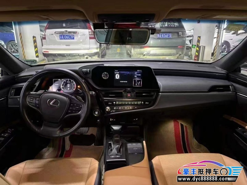 22年雷克萨斯ES轿车抵押车出售