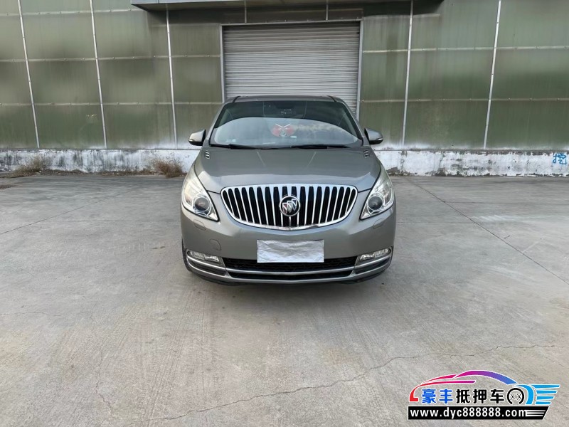 11年别克GL8MPV抵押车出售