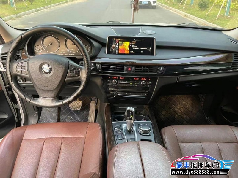 17年宝马X5轿车抵押车出售