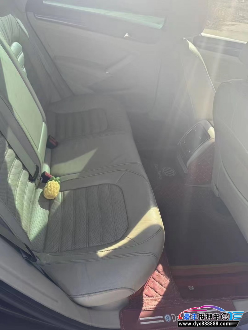 13年大众帕萨特轿车抵押车出售