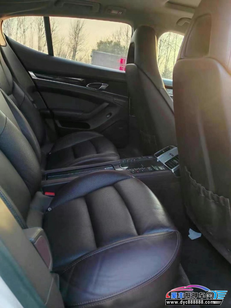 14年保时捷帕纳梅拉轿车抵押车出售