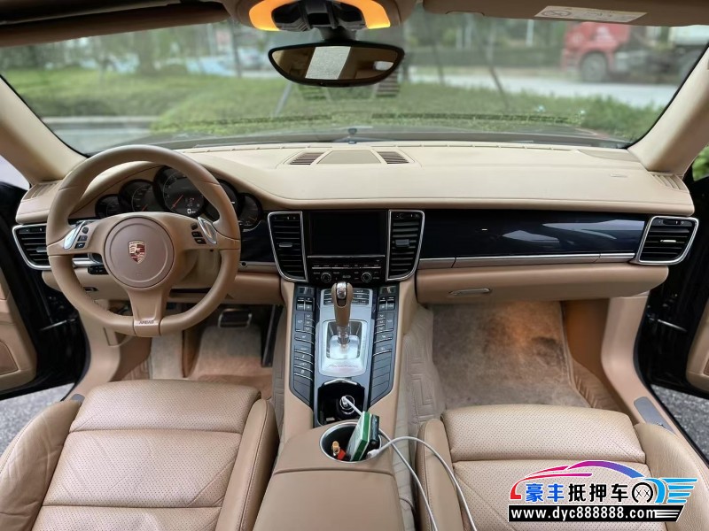 15年保时捷帕纳梅拉轿车抵押车出售