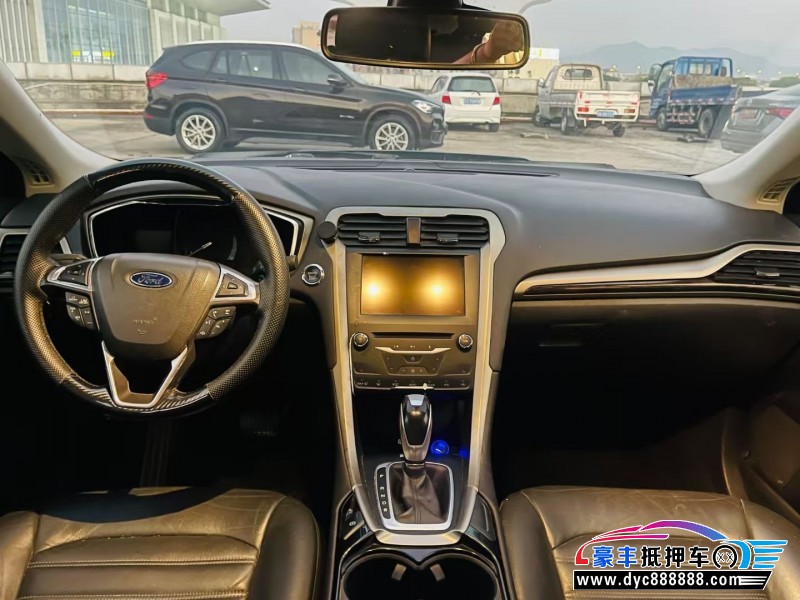 15年福特蒙迪欧轿车抵押车出售