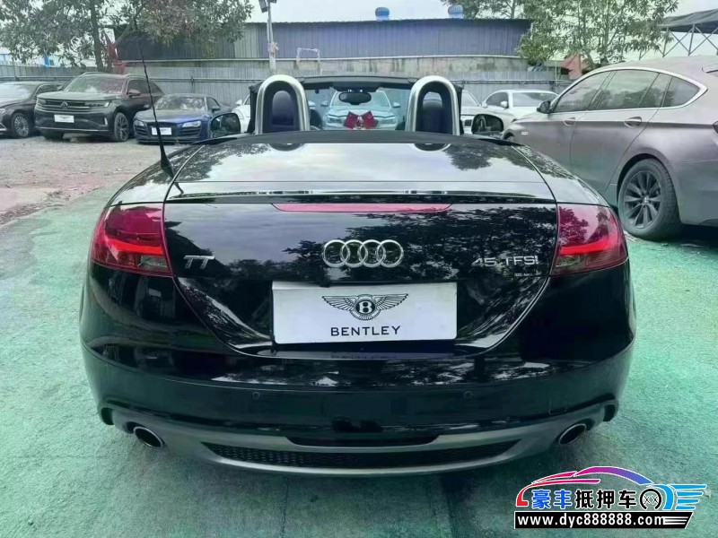 13年奥迪TT轿车抵押车出售