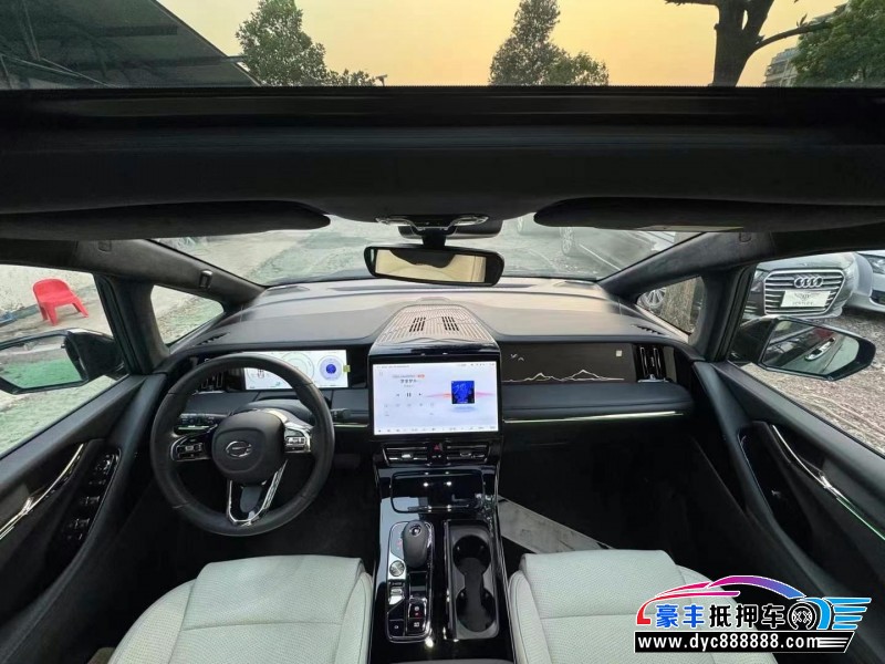 23年传祺M8轿车抵押车出售