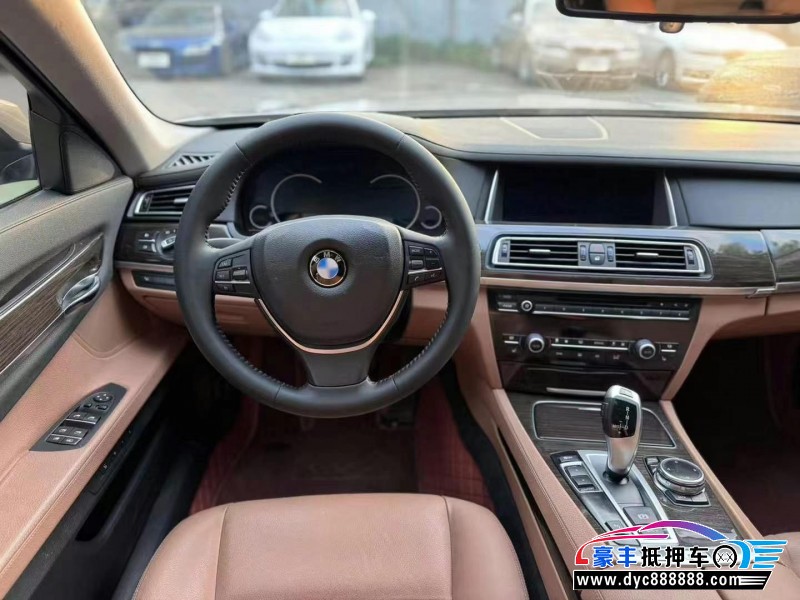 15年宝马7系轿车抵押车出售