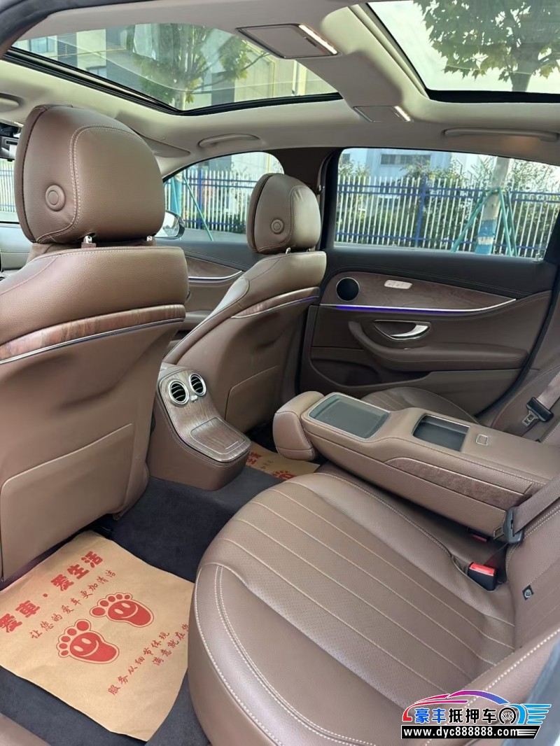 21年奔驰E轿车抵押车出售