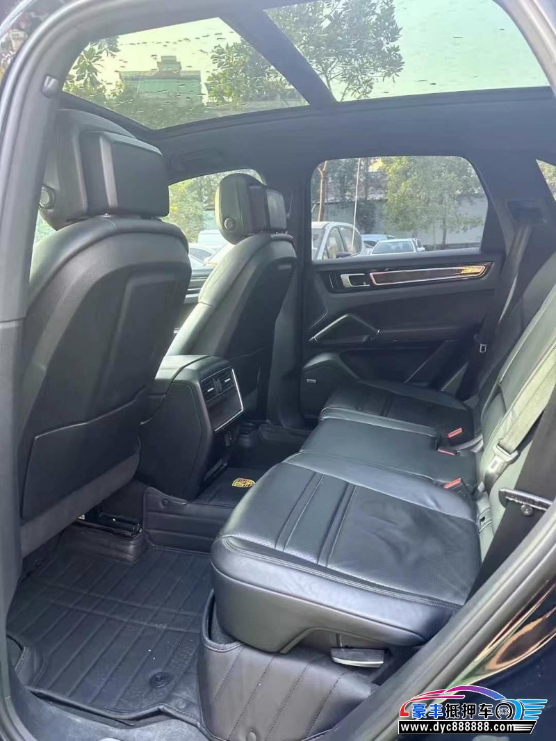 19年保时捷卡宴轿车抵押车出售