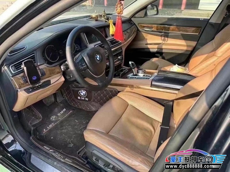 14年宝马7系轿车抵押车出售