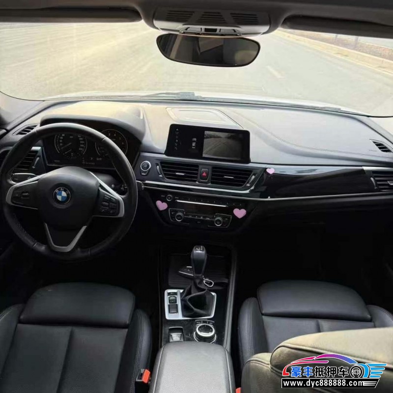 17年宝马1系轿车抵押车出售