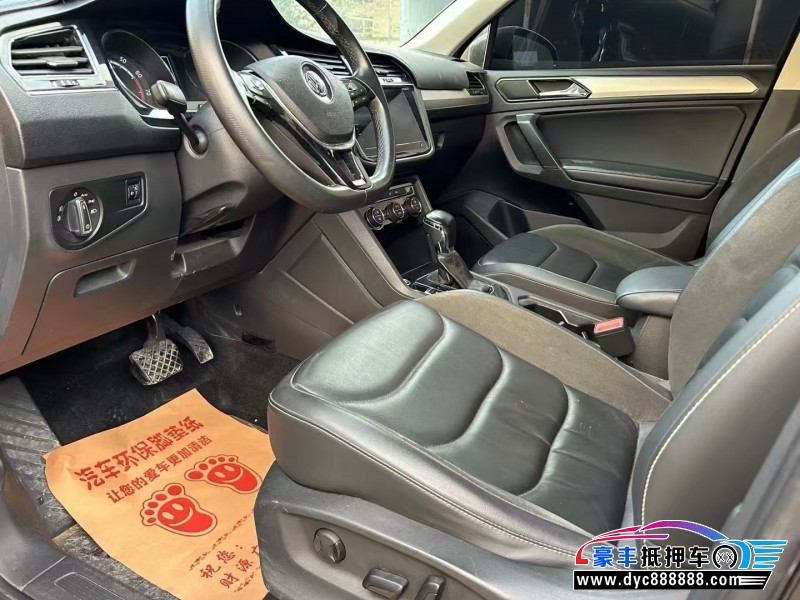 20年大众途观轿车抵押车出售