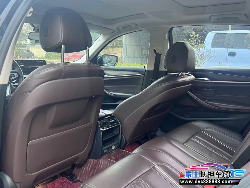 18年宝马5系轿车抵押车出售