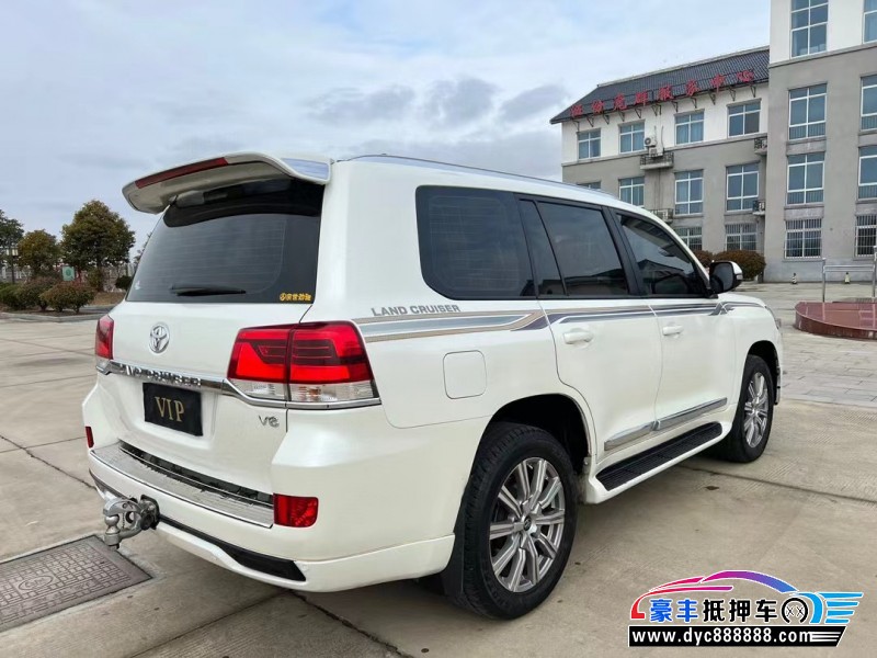 18年丰田兰德酷路泽（陆巡）轿车抵押车出售