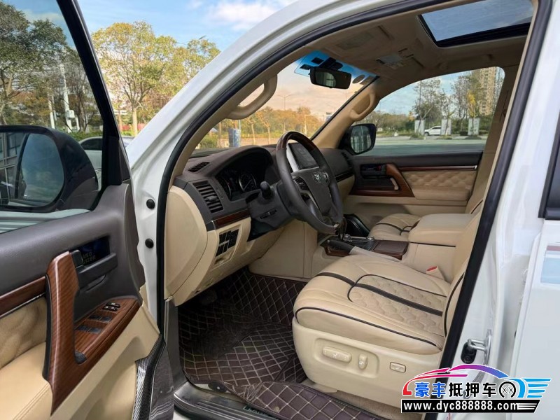 18年丰田兰德酷路泽（陆巡）轿车抵押车出售