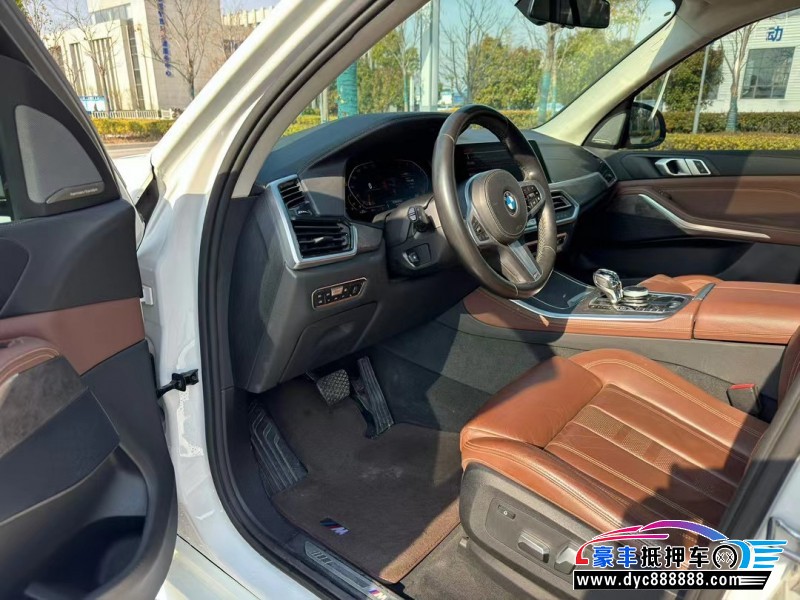 19年宝马X5轿车抵押车出售