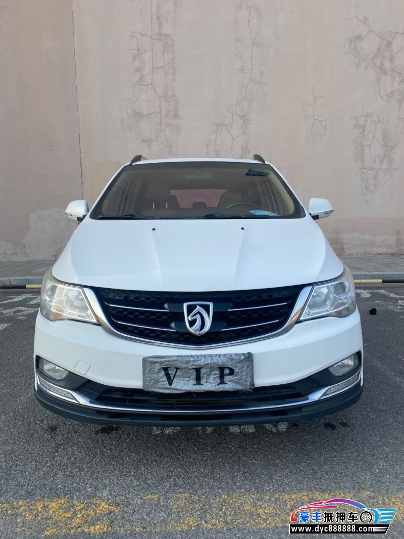 17年宝骏730轿车抵押车出售