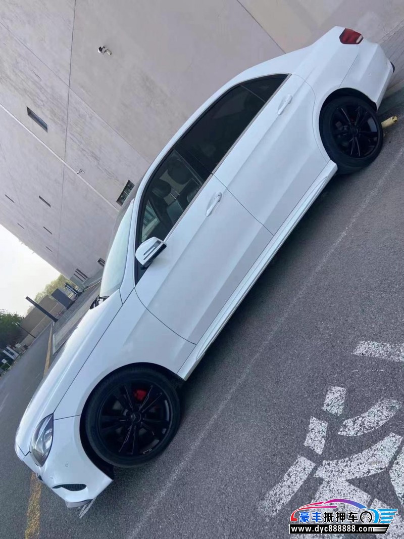 15年奔驰E轿车抵押车出售