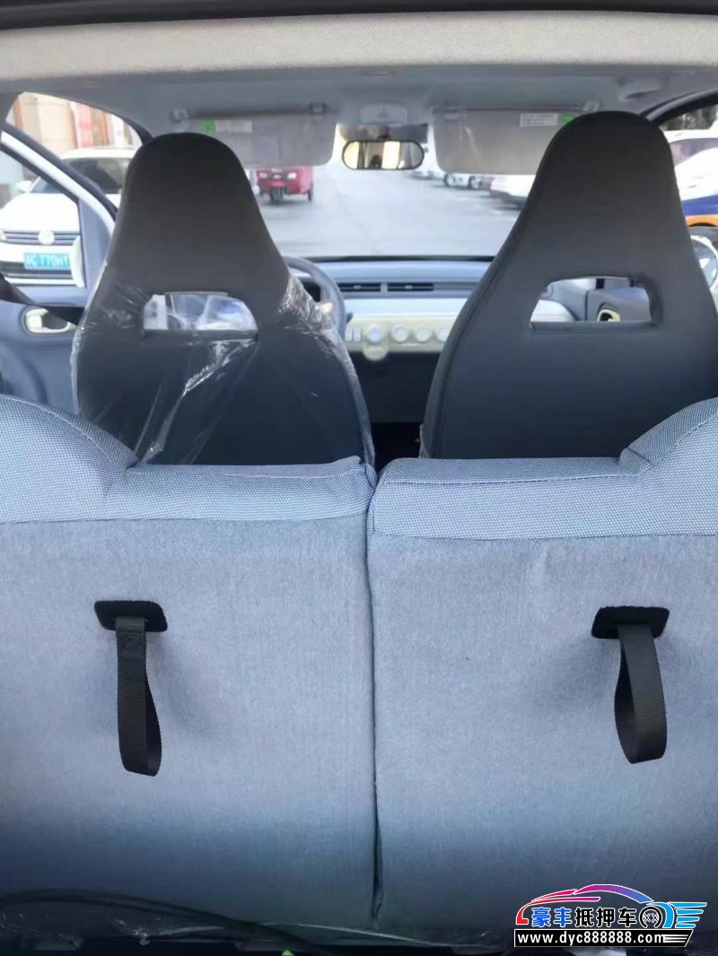 24年奔腾小马轿车抵押车出售