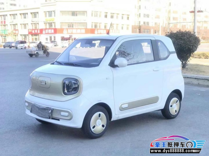 24年奔腾小马轿车抵押车出售