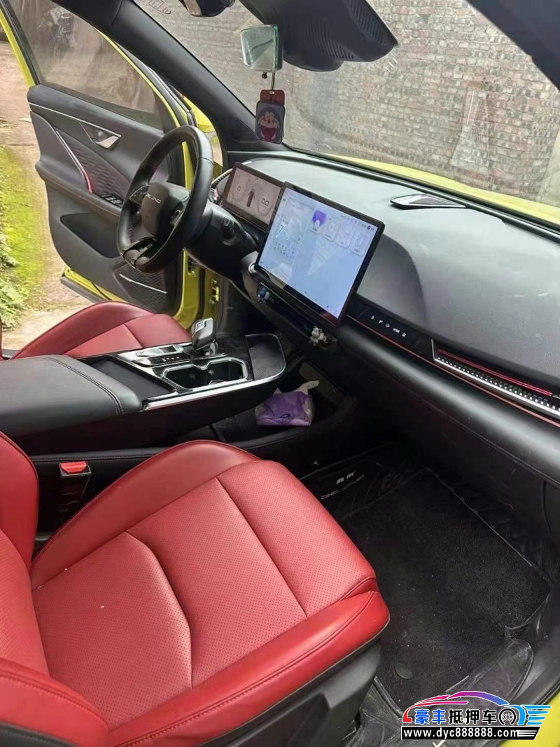 23年北汽制造魔方轿车抵押车出售