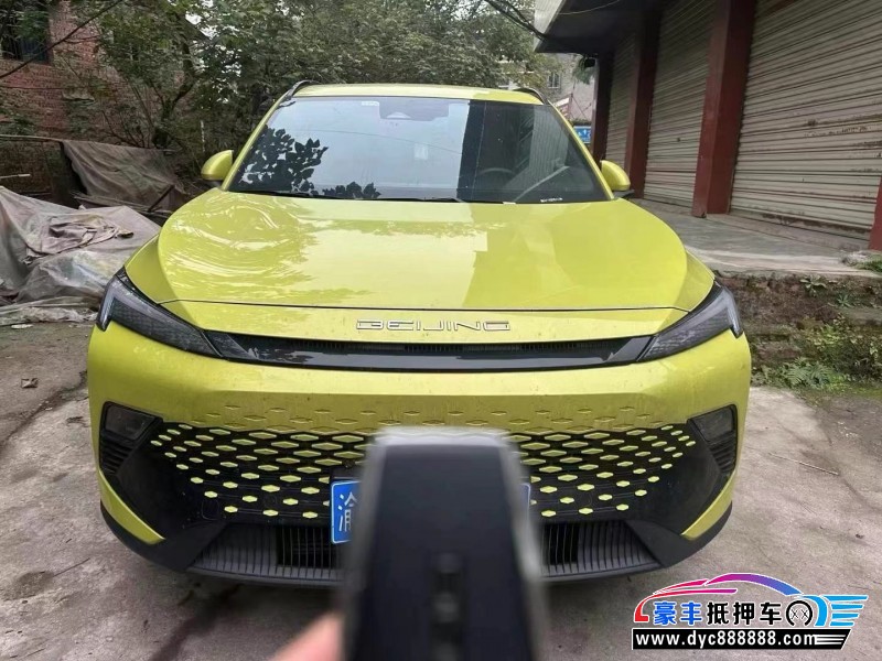 23年北汽制造魔方轿车抵押车出售