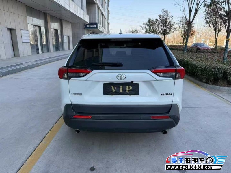 22年丰田RAV4轿车抵押车出售