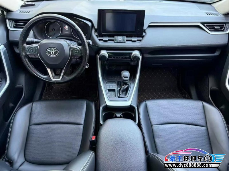 22年丰田RAV4轿车抵押车出售