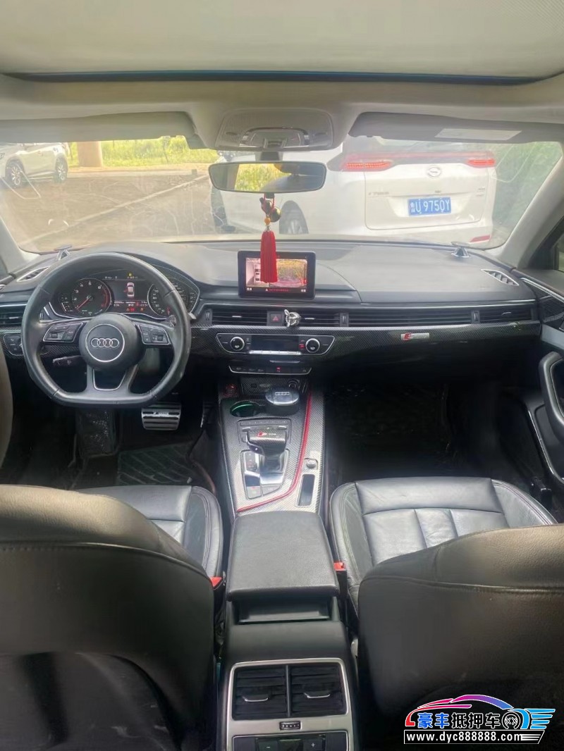 17年奥迪A4轿车抵押车出售