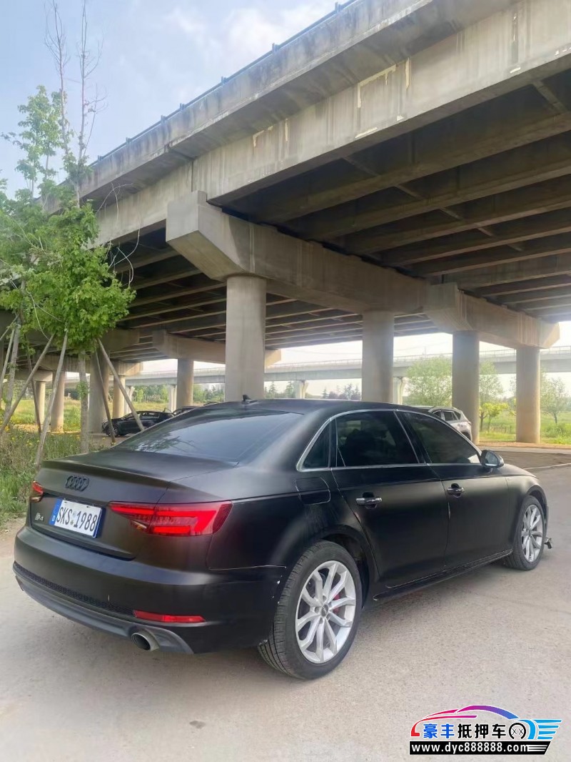 17年奥迪A4轿车抵押车出售