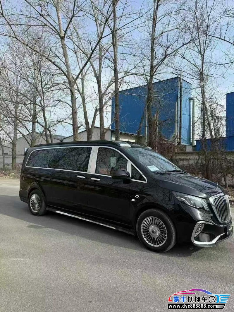 24年奔驰威霆轿车抵押车出售